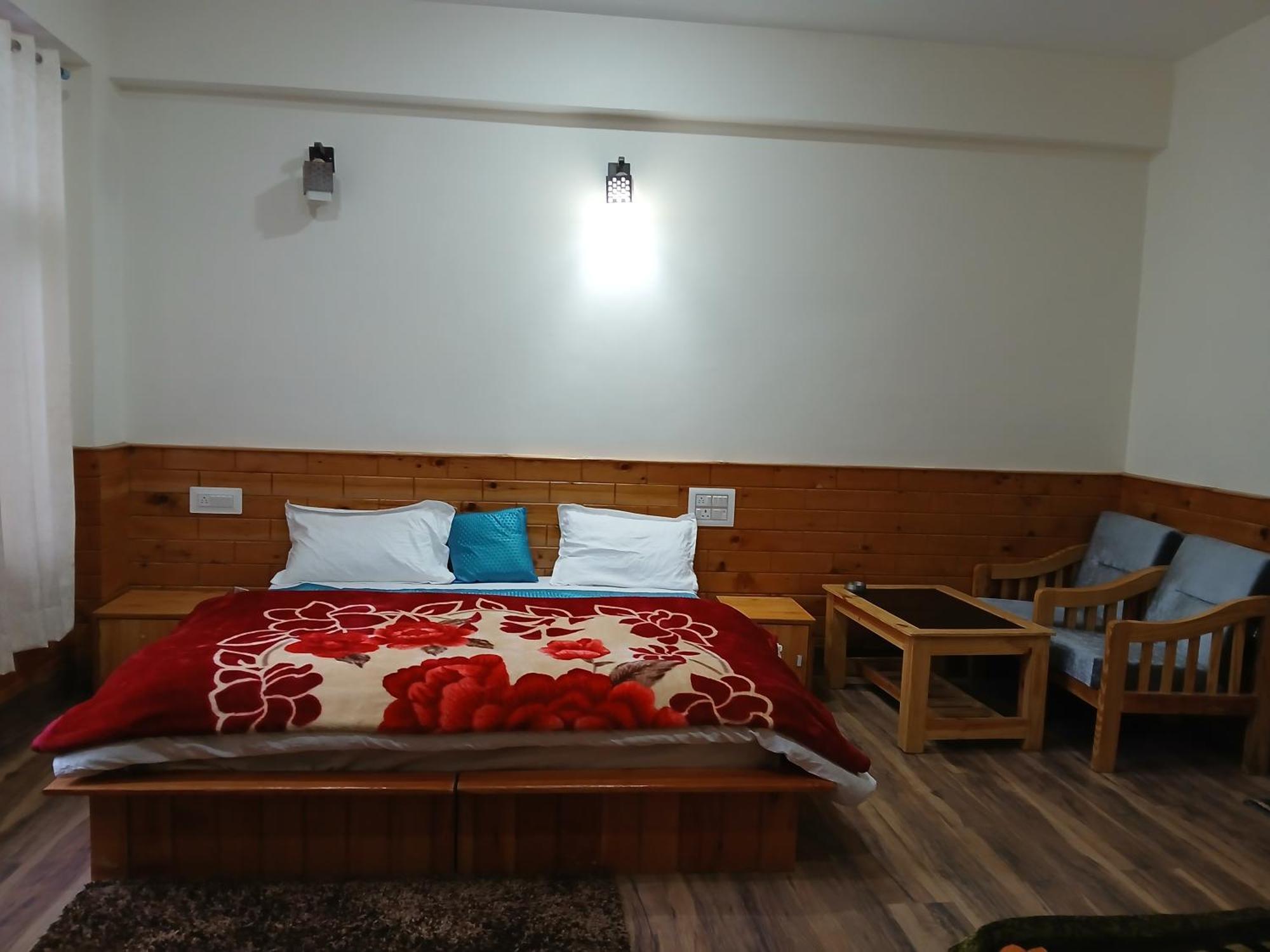 Shangri-La Rooms & Restaurant Kasol Exterior photo