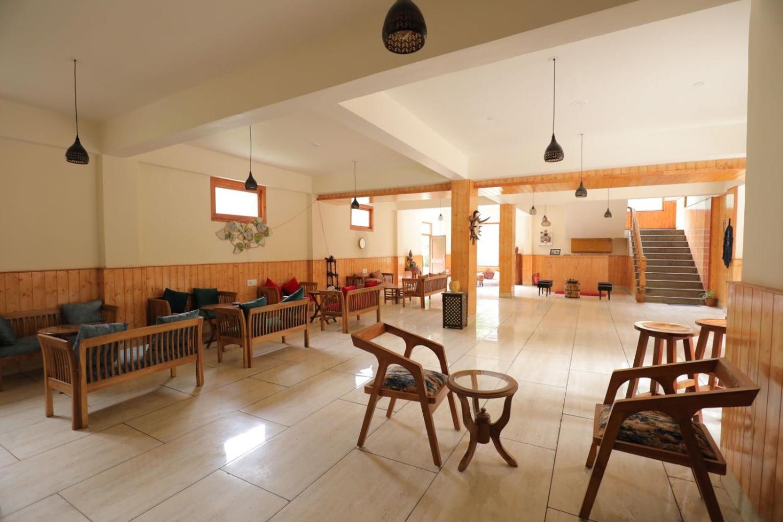 Shangri-La Rooms & Restaurant Kasol Exterior photo